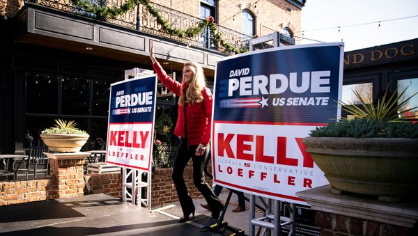 Senator Kelly Loeffler (R-GA) arrives on the stage during a campaign event with Senator David Perdue (R-GA) and White House senior advisor Ivanka Trump (not pictured) at the Olde Blind Dog Irish Pub, in Milton, Georgia, U.S., December 21, 2020 - Sputnik International