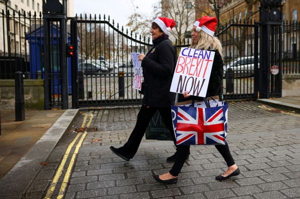 EU-UK Deal Comes at Price for London, But Brexit Benefits May Exceed Expectations, Observers Say EU-UK Deal Comes at Price for London, But Brexit Benefits May Exceed Expectations, Observers Say - Sputnik International
