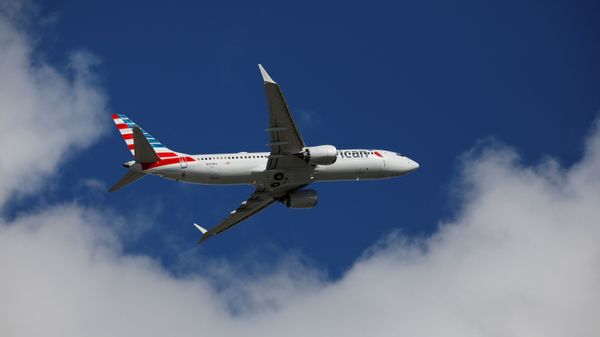 American Airlines flight 718, the first U.S. Boeing 737 MAX commercial flight since regulators lifted a 20-month grounding in November, takes off from Miami, Florida, U.S. December 29, 2020. - Sputnik International