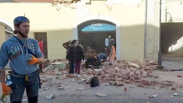 Rubble-Covered Streets & Devastated Towns: Croatia Reels From Worst Quake in Decades - Sputnik International