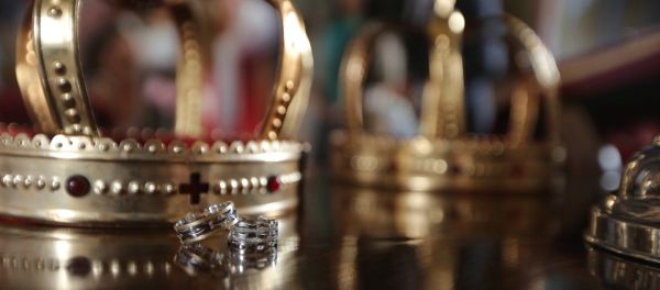 Crown Crown - Sputnik International