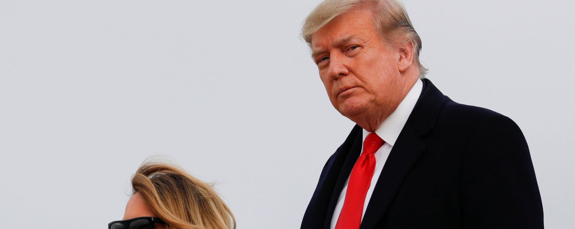President Trump and first lady Melania Trump descend from Air Force One at Joint Base Andrews in Maryland President Trump and first lady Melania Trump descend from Air Force One at Joint Base Andrews in Maryland - Sputnik International, 1920, 03.01.2021