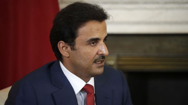 The Emir of Qatar Tamim bin Hamad Al Thani speaks with British Prime Minister Theresa May at the start of their meeting at 10 Downing Street in London, Tuesday, July 24, 2018. - Sputnik International