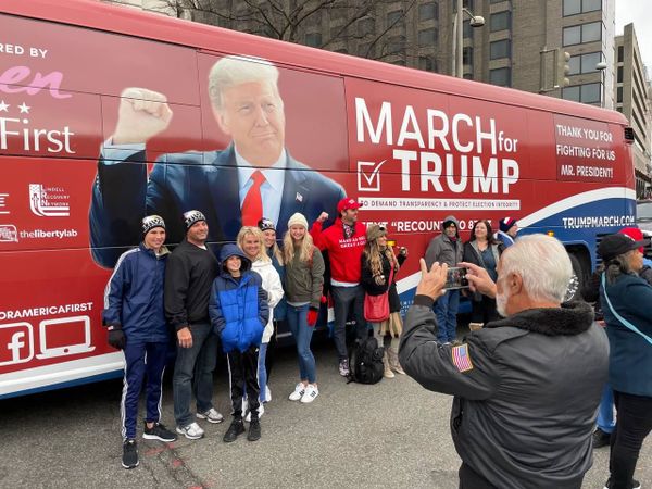 Supporters of U.S. President Donald Trump take part in a pro-Trump rally, in Washington DC. The protesters are demanding a recount of votes and a review of election results in a number of states. Supporters of U.S. President Donald Trump take part in a pro-Trump rally, in Washington DC. The protesters are demanding a recount of votes and a review of election results in a number of states. - Sputnik International