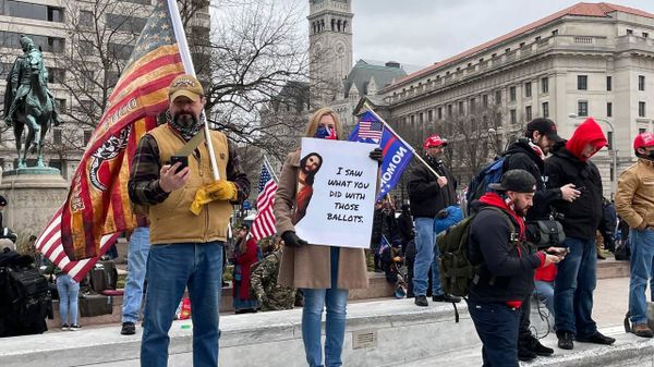 Supporters of U.S. President Donald Trump take part in a pro-Trump rally, in Washington DC, the United States.  - Sputnik International