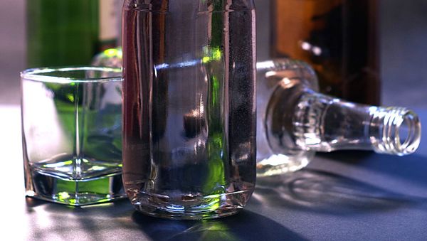 Empty bottles - Sputnik International