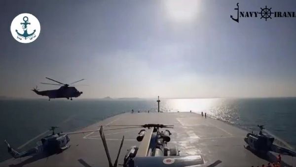 Makran helicopter carrier - Sputnik International