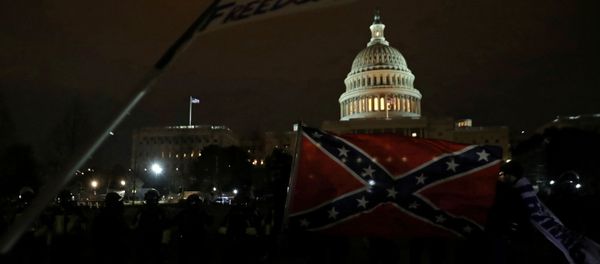 Supporters of U.S. President Donald Trump are pushed back by D.C. Metropolitan Police after they stormed the U.S. Capitol Building for hours in Washington, U.S., January 6, 2021. Picture taken January 6, 2021.  - Sputnik International