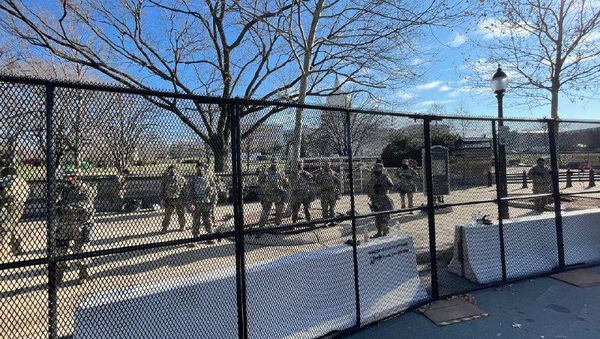 Cordoned-off area outside Capitol building - Sputnik International