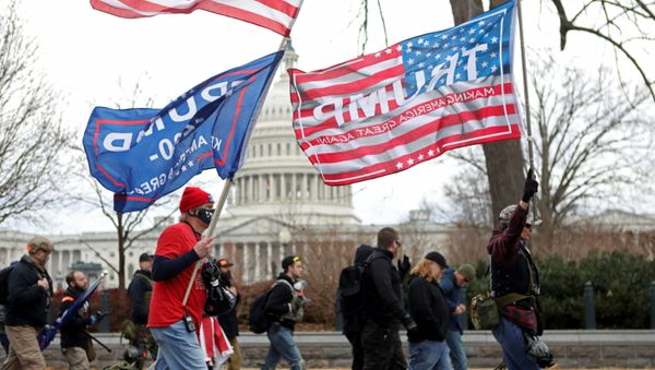Supporters of U.S. President Donald Trump protest against the certification of the 2020 presidential election results by the Congress - Sputnik International