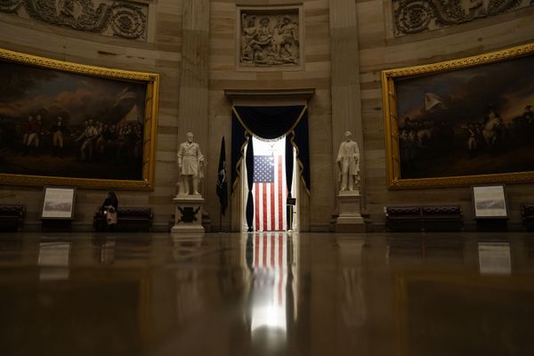 Light shines on an American flag as seen from the Capitol Rotunda in Washington, Wednesday, 13 January 2021. Light shines on an American flag as seen from the Capitol Rotunda in Washington, Wednesday, 13 January 2021. - Sputnik International