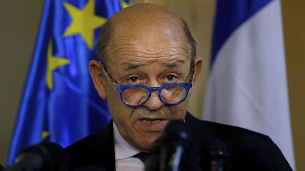 French Foreign Minister Jean-Yves Le Drian, and his Lebanese counterpart Nassif Hitti, hold a news conference following their meeting at the Lebanese foreign ministry in Beirut, Lebanon, Thursday, July. 23, 2020. Le Drian met with Lebanon's president Thursday at the start of his two-day visit to the Mediterranean country that is witnessing the worst economic crisis of its modern history.  - Sputnik International