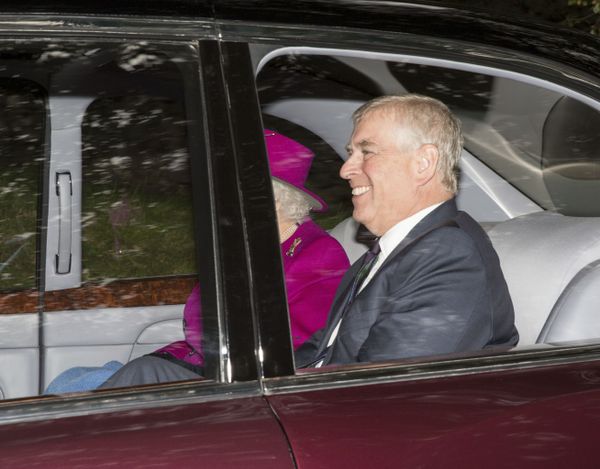Did Prince Andrew's Aides Reach Virginia Robert's Twitter 'Troll' to Call 'Sex' Claims Into Doubt? Did Prince Andrew's Aides Reach Virginia Robert's Twitter 'Troll' to Call 'Sex' Claims Into Doubt? - Sputnik International