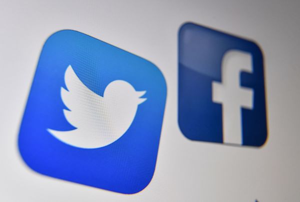 Facebook Reportedly Mulling Antitrust Lawsuit Against Apple Facebook Reportedly Mulling Antitrust Lawsuit Against Apple - Sputnik International