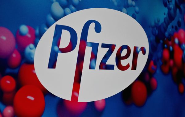 Facial Paralysis After Pfizer Vaccine Is Rare Complication, Its Origin Unknown, Medic Says Facial Paralysis After Pfizer Vaccine Is Rare Complication, Its Origin Unknown, Medic Says - Sputnik International