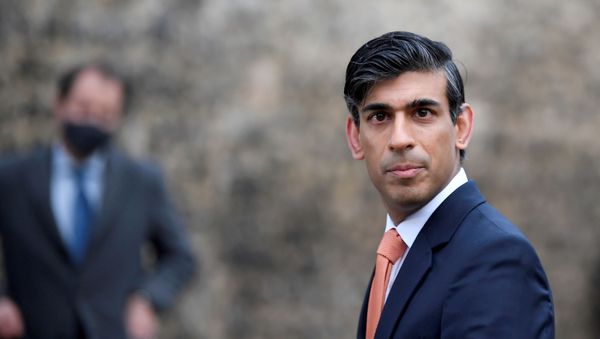TORY BLUE STEEL: Britain's Chancellor of the Exchequer Rishi Sunak looks on as he leaves following an outside broadcast interview, in London - Sputnik International
