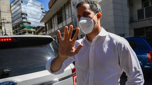 Venezuelan opposition leader Juan Guaido arrives to deliver a press conference during the popular consultation day at Bolivar Square in Chacao, eastern Caracas, on December 12, 2020. - Sputnik International