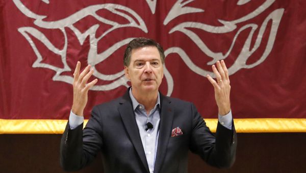 Former FBI director James Comey speaks at the University of Chicago Law School for the 2019 Ulysses and Marguerite Schwartz Memorial Lecture, Tuesday, Oct. 29, 2019, in Chicago. (AP Photo/Charles Rex Arbogast) - Sputnik International