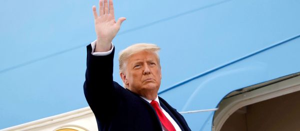 U.S. President Donald Trump salutes as he boards Air Force One at after visiting the U.S.-Mexico border wall, in Harlingen, Texas, U.S., January 12, 2021. U.S. President Donald Trump salutes as he boards Air Force One at after visiting the U.S.-Mexico border wall, in Harlingen, Texas, U.S., January 12, 2021. - Sputnik International