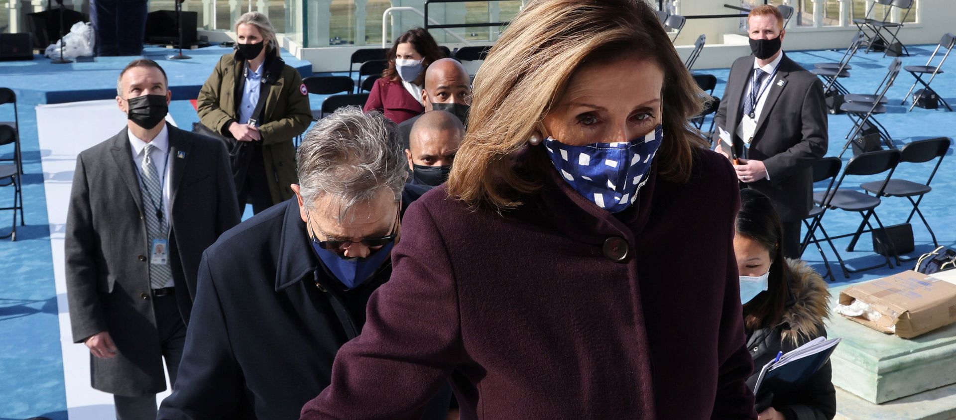 U.S. House Speaker Nancy Pelosi (D-CA) inspects the official platform a day before President-elect Joe Biden's inauguration at the U.S. Capitol in Washington, U.S. January 19, 2021 U.S. House Speaker Nancy Pelosi (D-CA) inspects the official platform a day before President-elect Joe Biden's inauguration at the U.S. Capitol in Washington, U.S. January 19, 2021 - Sputnik International, 1920, 20.01.2021