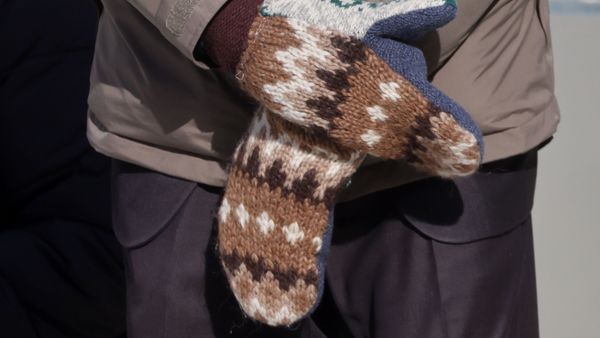 Senator Bernie Sanders wears mittens as he attends the inauguration of Joe Biden as the 46th President of the United States on the West Front of the U.S. Capitol in Washington, U.S., January 20, 2021. - Sputnik International
