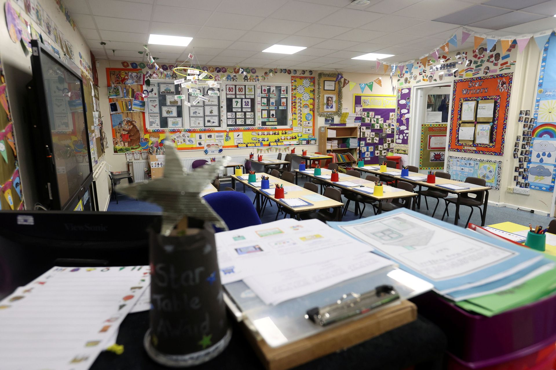 Boris Johnson's Roadmap Out of COVID-19 Lockdown: What Does it Mean for You? Boris Johnson's Roadmap Out of COVID-19 Lockdown: What Does it Mean for You? - Sputnik International, 1920, 22.02.2021