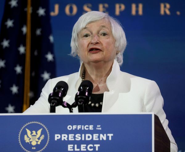 How Low Can the US Greenback Go? How Low Can the US Greenback Go? - Sputnik International