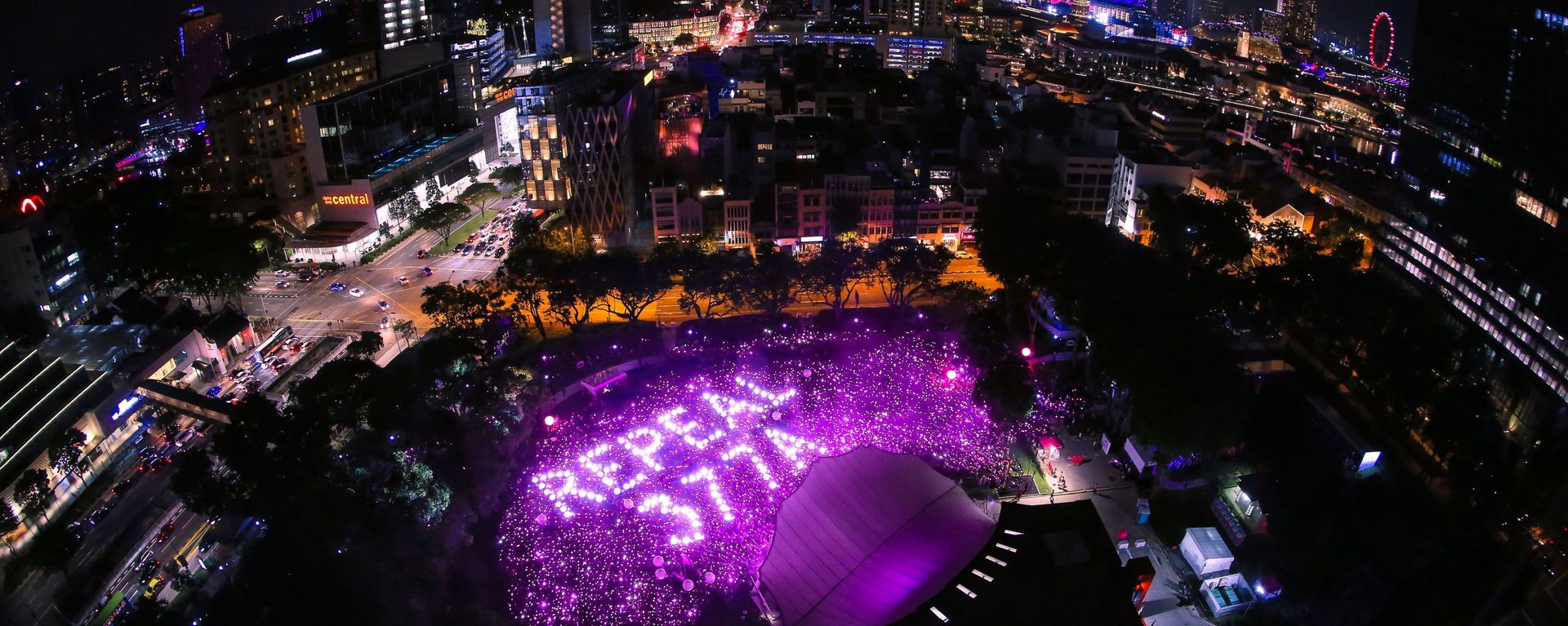 Singapore's Pink Dot Festival, an annual event hosted by the city's LGBTQ community, calls for the repeal of Section 377a of the penal code, which criminalizes gay sex Singapore's Pink Dot Festival, an annual event hosted by the city's LGBTQ community, calls for the repeal of Section 377a of the penal code, which criminalizes gay sex - Sputnik International, 1920, 22.08.2022
