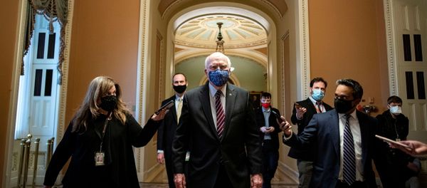 US Senator Patrick Leahy (D-VT) walks to his office after delivering floor remarks at the U.S. Capitol in Washington - Sputnik International