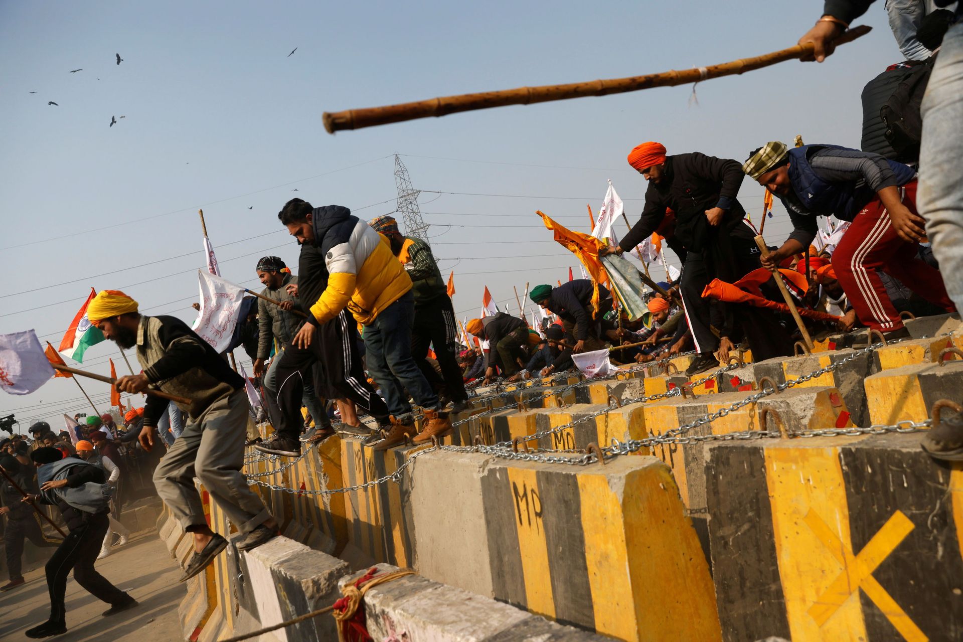 India's Protesting Farmers Call for Next Tractor Rally, Draft Letters to Indian President India's Protesting Farmers Call for Next Tractor Rally, Draft Letters to Indian President - Sputnik International, 1920, 25.06.2021