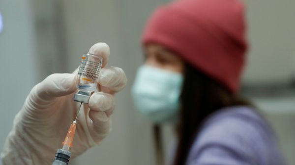 A nurse prepares a dose of the Sinovac's CoronaVac COVID-19 vaccine A nurse prepares a dose of the Sinovac's CoronaVac COVID-19 vaccine - Sputnik International