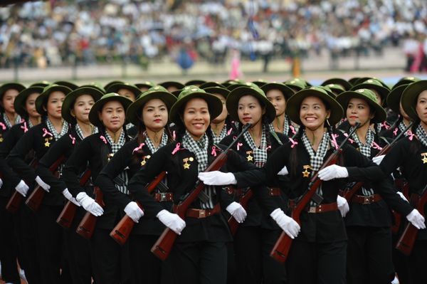 Beauty on Duty: Female Soldiers Standing Guard for Their Homeland - Sputnik International