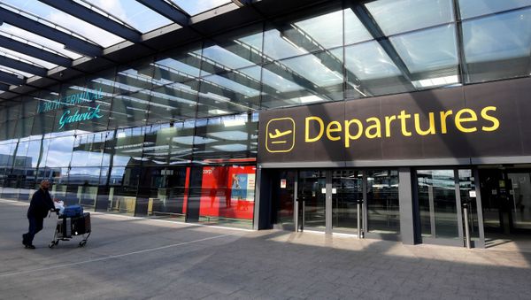 A passenger arrives at Gatwick Airport, as travel restrictions are eased following the coronavirus disease (COVID-19) outbreak, in Gatwick, Britain July 10, 2020 - Sputnik International