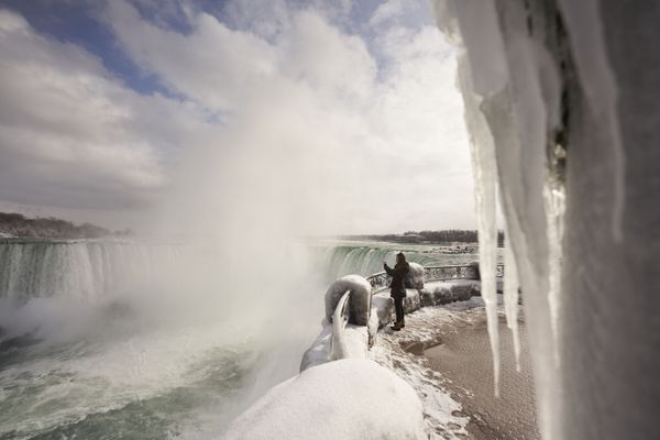 When Steam Turns to Ice: Niagara Falls in Winter When Steam Turns to Ice: Niagara Falls in Winter - Sputnik International
