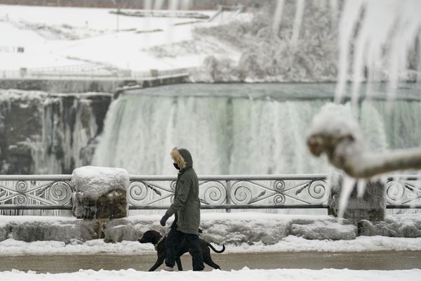 When Steam Turns to Ice: Niagara Falls in Winter When Steam Turns to Ice: Niagara Falls in Winter - Sputnik International