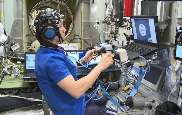 ISS Crew Member Reveals Difficulties of Filming Virtual Reality Documentary in Space - Sputnik International