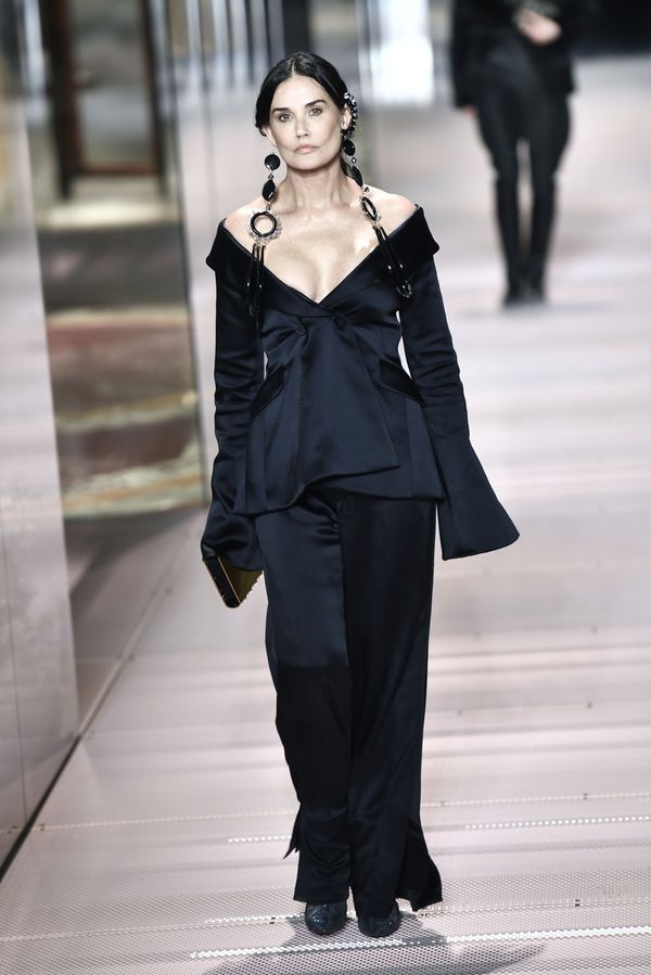 Haute Couture, Class and One Very Surprising Debut: Highlights of Paris Fashion Week - Sputnik International