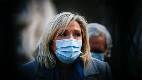 Marine Le Pen, leader of France's National Rally party attends a news conference with Portugal's far-right presidential candidate Andre Ventura (not pictured) in Lisbon, Portugal, 8 January 2021 - Sputnik International