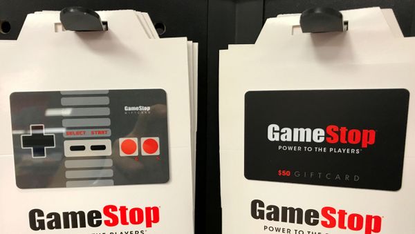 FILE PHOTO: GameStop gift cards are shown for sale at a GameStop Inc. store in Encinitas, California, U.S., May 24, 2017.  - Sputnik International