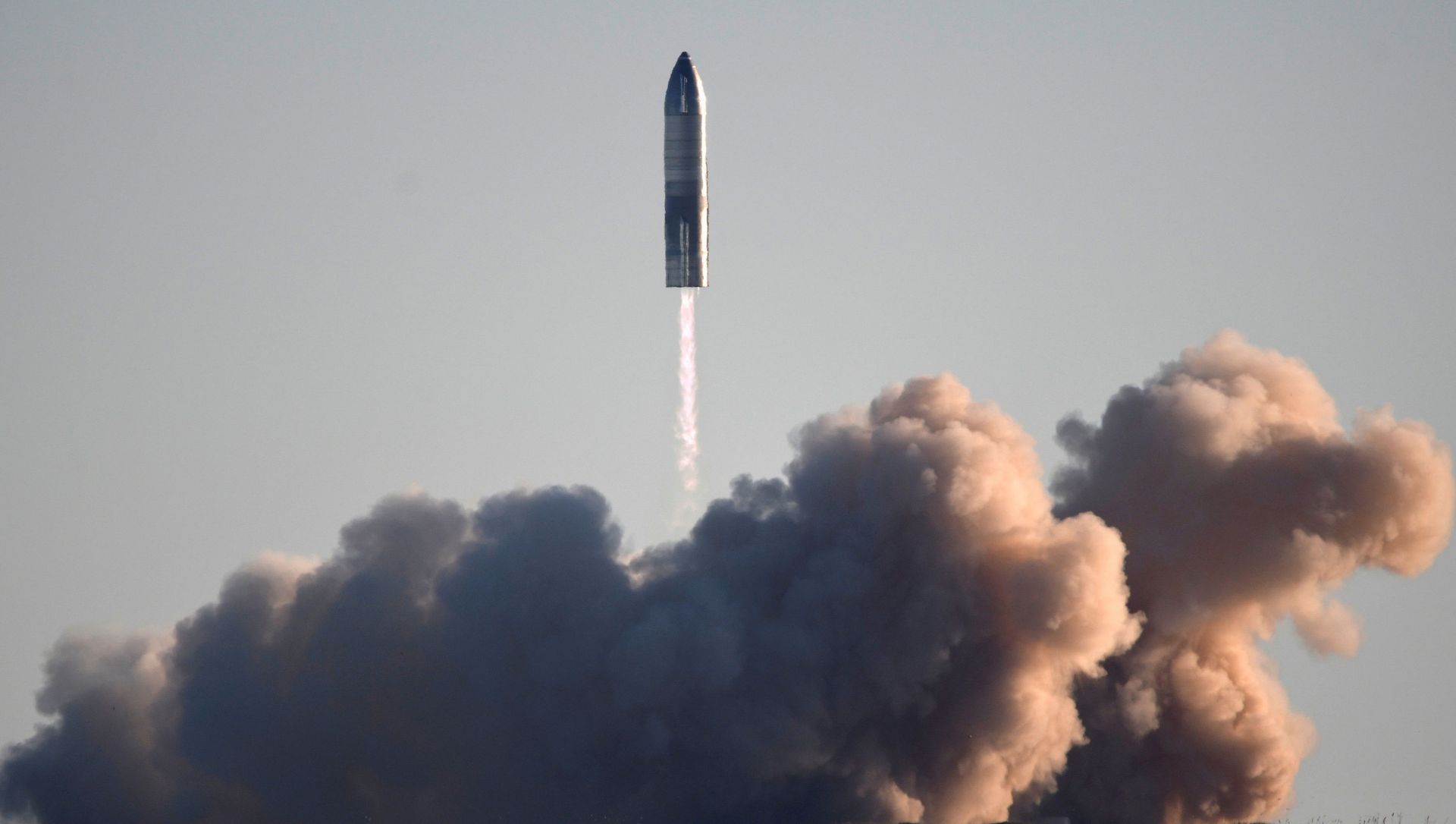 SpaceX launches its first super heavy-lift Starship SN8 rocket during a test from their facility in Boca Chica,Texas, U.S. December 9, 2020 SpaceX launches its first super heavy-lift Starship SN8 rocket during a test from their facility in Boca Chica,Texas, U.S. December 9, 2020 - Sputnik International, 1920, 01.02.2021