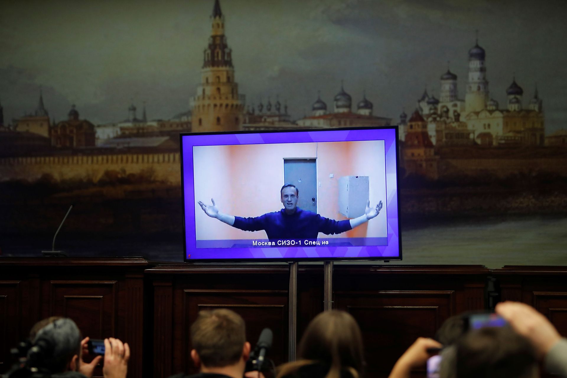 Moscow Court Reaffirms Navalny's Prison Term in Yves Rocher Case But Slightly Shortens It Moscow Court Reaffirms Navalny's Prison Term in Yves Rocher Case But Slightly Shortens It - Sputnik International, 1920, 20.02.2021