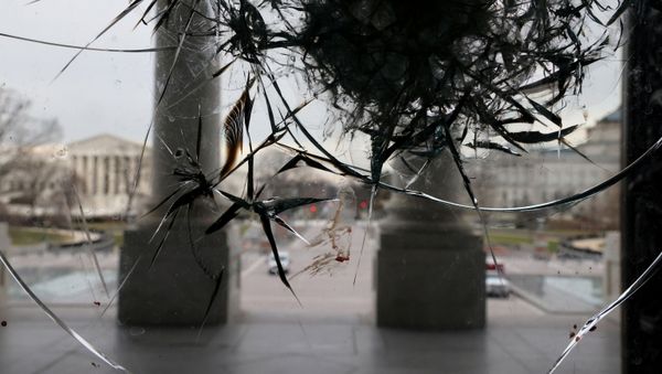 Riot damage is visible on the Rotunda doors of the U.S. Capitol in Washington, U.S. January 8, 2021 Riot damage is visible on the Rotunda doors of the U.S. Capitol in Washington, U.S. January 8, 2021 - Sputnik International