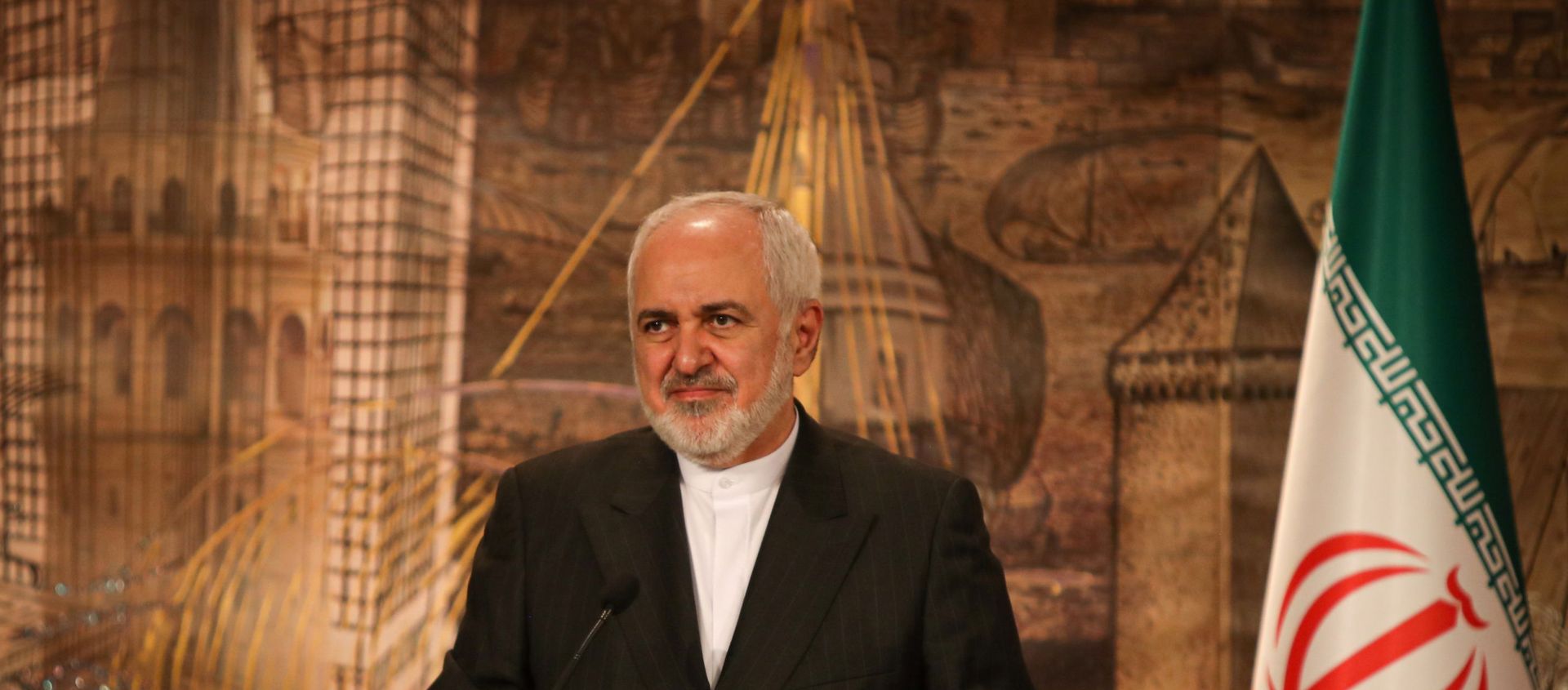 Iranian Foreign Minister Javad Zarif attends a joint news conference with his Turkish counterpart Mevlut Cavusoglu (not seen) in Istanbul, Turkey, January 29, 2021. Iranian Foreign Minister Javad Zarif attends a joint news conference with his Turkish counterpart Mevlut Cavusoglu (not seen) in Istanbul, Turkey, January 29, 2021. - Sputnik International, 1920, 03.02.2021