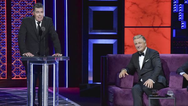 Adam Carolla, from left, Alec Baldwin participates in the Comedy Central roast of Alec Baldwin at the Saban Theatre on Saturday, Sept. 7, 2019 - Sputnik International