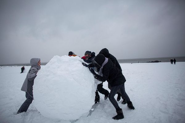 Powerful Snowstorm Slams US East Coast - Sputnik International