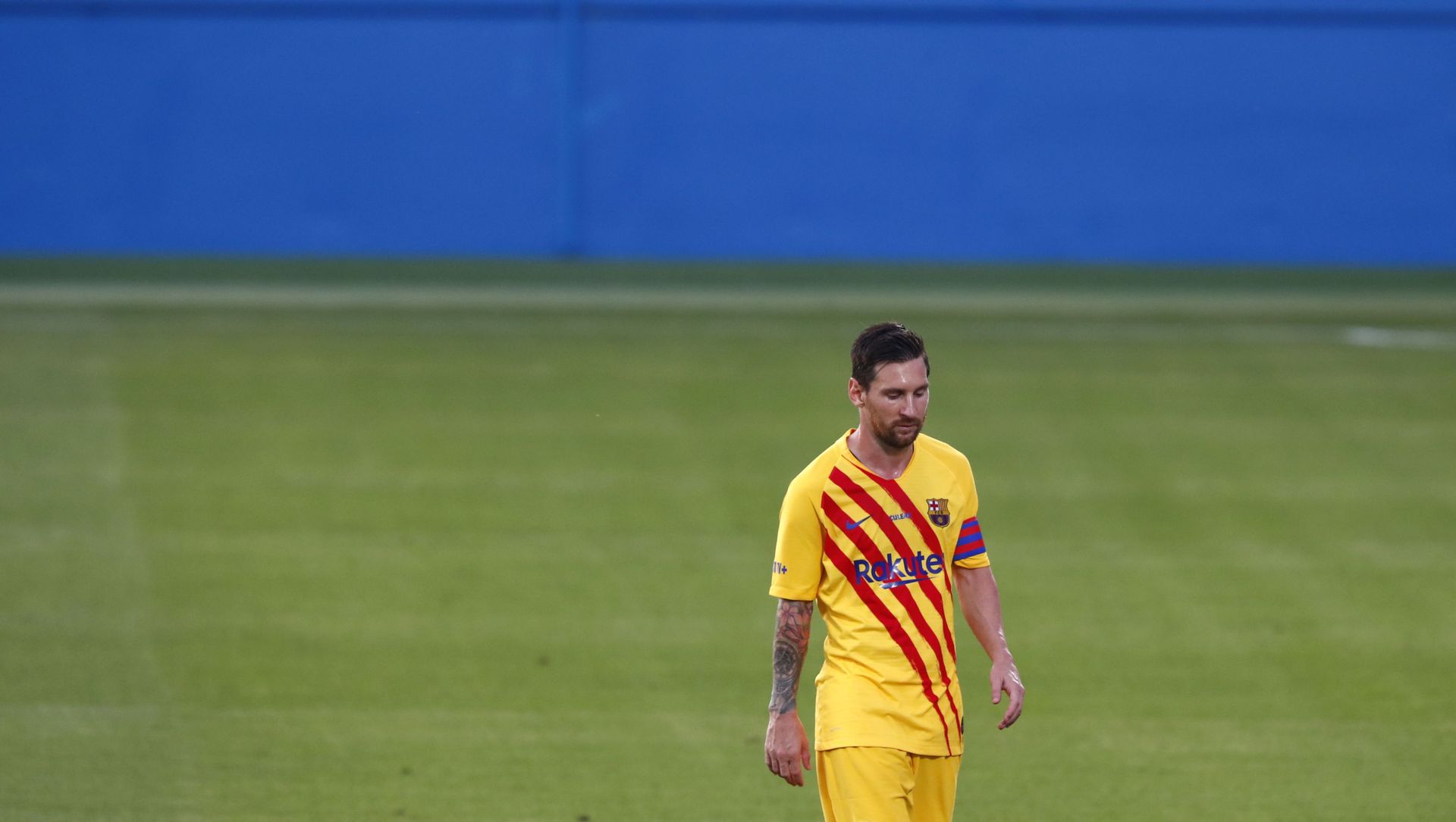 Barcelona's Lionel Messi leaves the field at half time during the pre-season friendly soccer match between Barcelona and Gimnastic at the Johan Cruyff Stadium in Barcelona, Spain, Saturday, Sept.12, 2020. Barcelona's Lionel Messi leaves the field at half time during the pre-season friendly soccer match between Barcelona and Gimnastic at the Johan Cruyff Stadium in Barcelona, Spain, Saturday, Sept.12, 2020. - Sputnik International, 1920, 03.02.2021