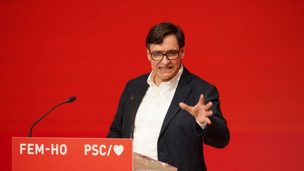 Candidate for the regional government of Catalonia from the Socialist Party of Catalonia (PSC) Salvador Illa, takes part in a meeting ahead of the Catalan elections on February 14, during the coronavirus disease (COVID-19) outbreak, in Barcelona, Spain, January 28, 2021.  - Sputnik International