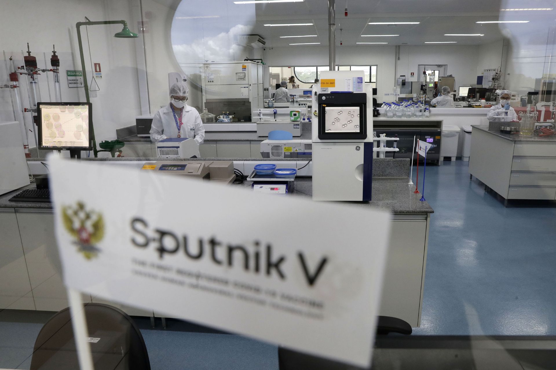 UK Welcomes Russia's Candid Release of Sputnik V Results in The Lancet, Ambassador Says - Sputnik International, 1920, 25.02.2021