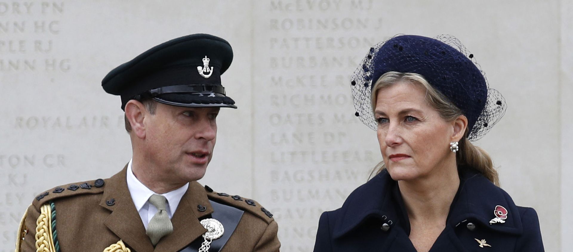 Britain's Prince Edward, Earl of Wessex (L) and Britain's Sophie, Countess of Wessex (R), take part in a service at the National Memorial Arboretum in Stafford, central England on November 11, 2020 to commemorate Armistice Day. (Photo by Darren Staples / POOL / AFP) Britain's Prince Edward, Earl of Wessex (L) and Britain's Sophie, Countess of Wessex (R), take part in a service at the National Memorial Arboretum in Stafford, central England on November 11, 2020 to commemorate Armistice Day. (Photo by Darren Staples / POOL / AFP) - Sputnik International, 1920, 06.02.2021