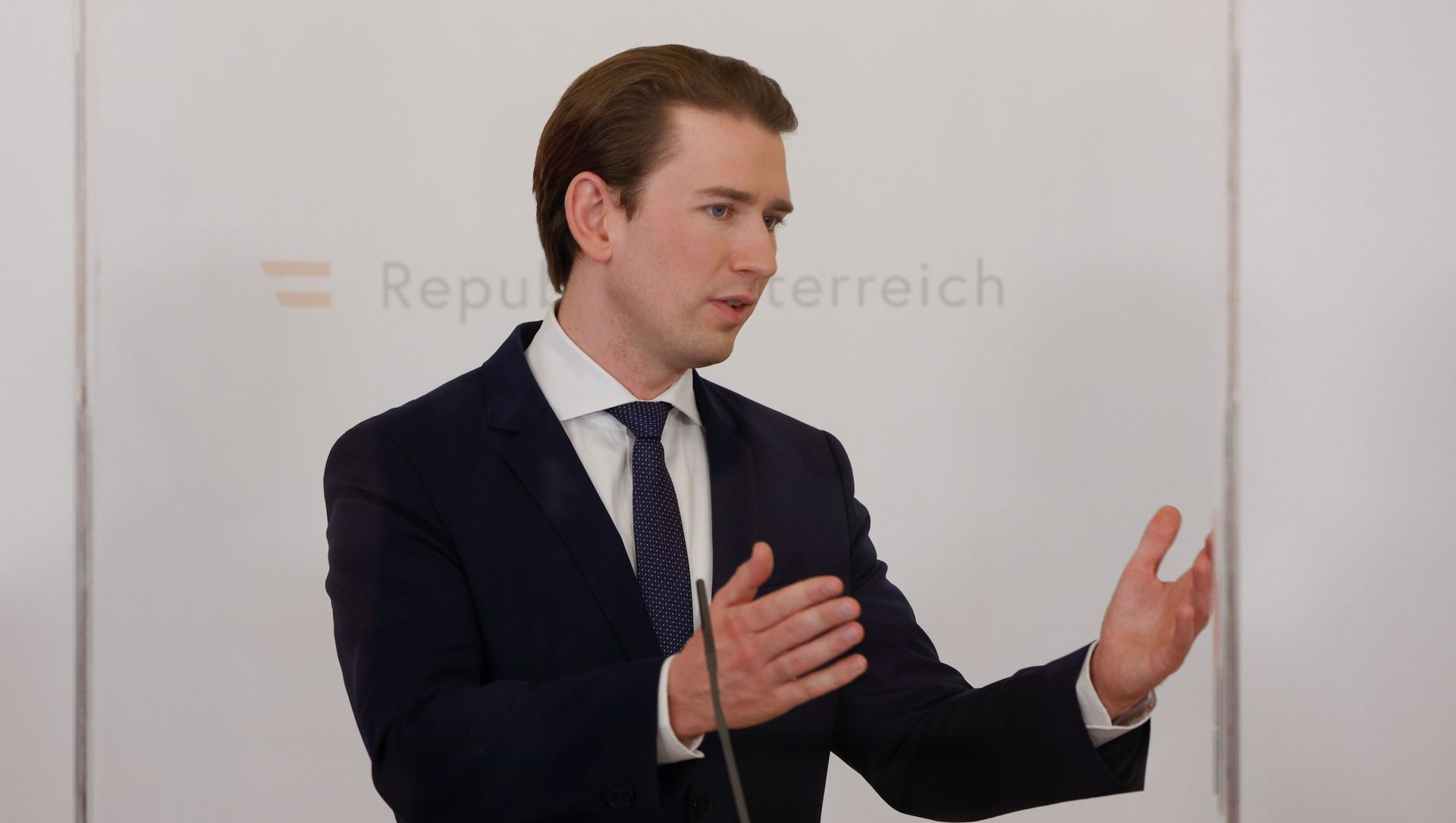 Austrian Chancellor Sebastian Kurz addresses the media, as the spread of the coronavirus disease (COVID-19) continues, in Vienna, Austria February 1, 2021. Austrian Chancellor Sebastian Kurz addresses the media, as the spread of the coronavirus disease (COVID-19) continues, in Vienna, Austria February 1, 2021. - Sputnik International, 1920, 07.02.2021